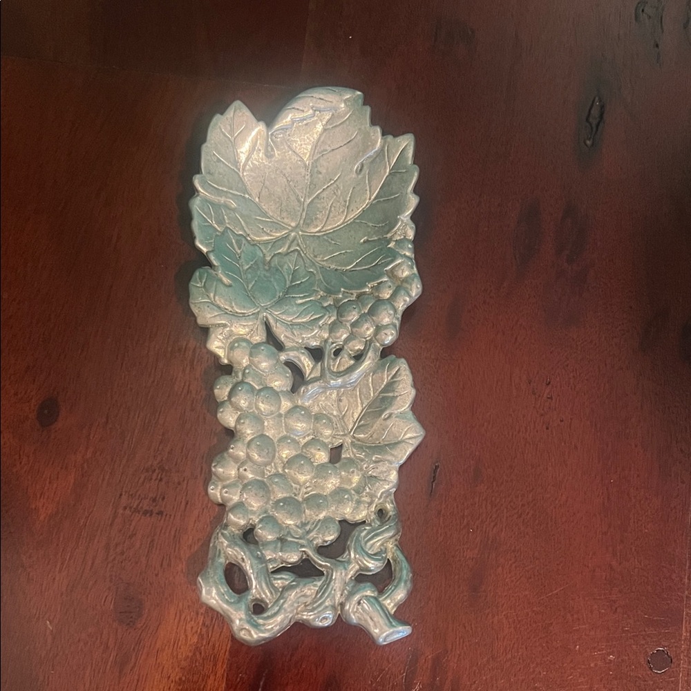 Arthur Court Silver Grape Motif Kitchen Tool